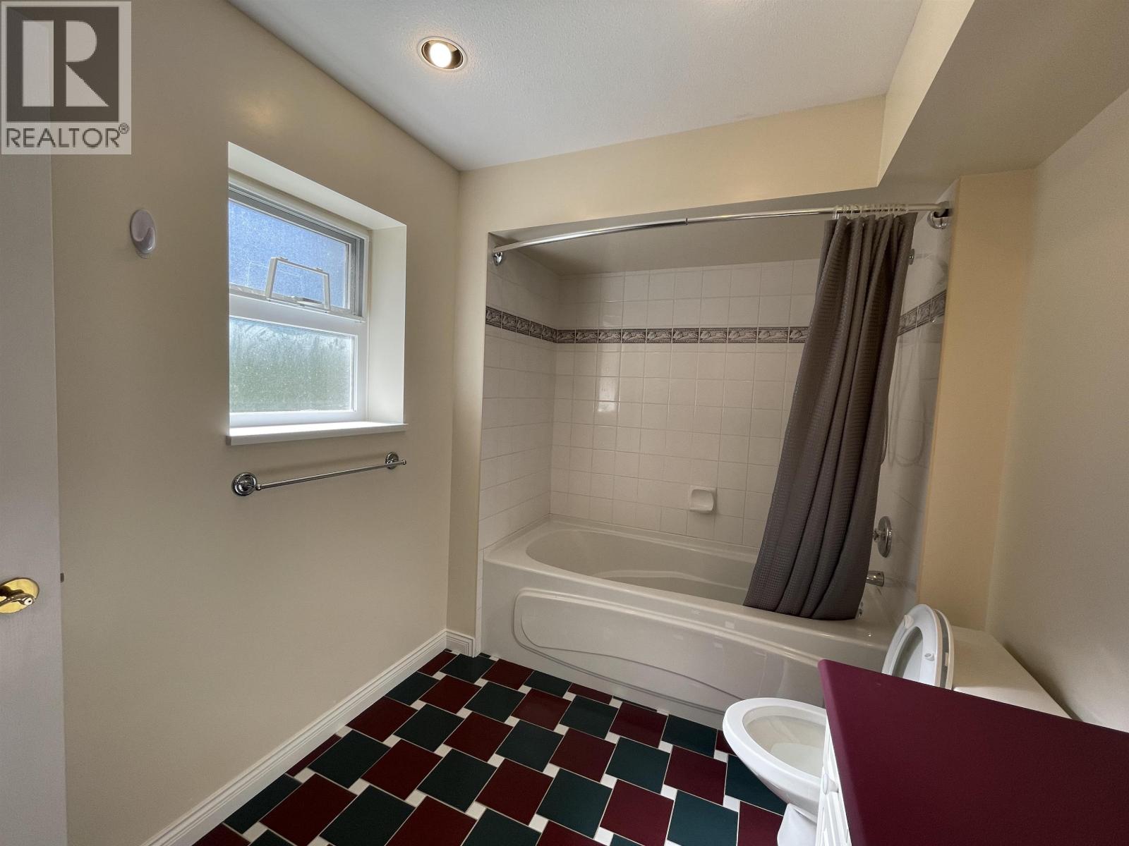 3000 Plateau Boulevard, Coquitlam, British Columbia  V3E 2Y8 - Photo 13 - R3113163