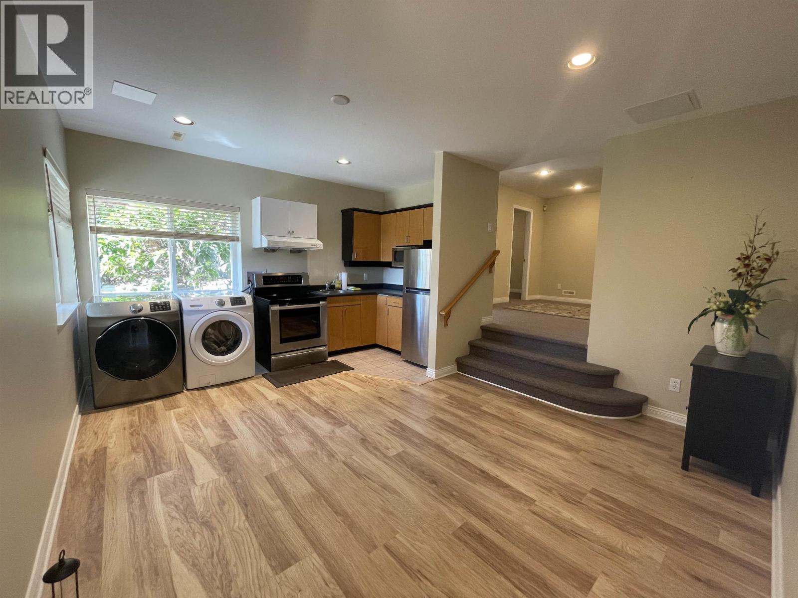 3000 Plateau Boulevard, Coquitlam, British Columbia  V3E 2Y8 - Photo 3 - R3113163