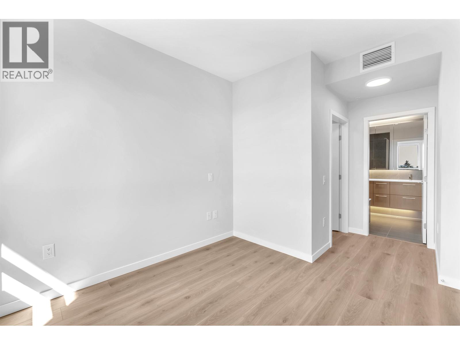 605 110 E 17th Street, North Vancouver, British Columbia  V7L 0K4 - Photo 21 - R3113166