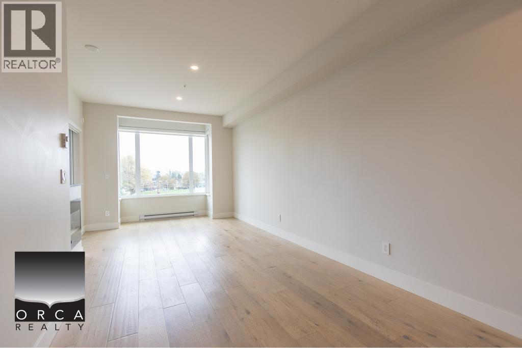 308 1633 Tatlow Avenue, North Vancouver, British Columbia  V7P 2Z8 - Photo 2 - R3113186