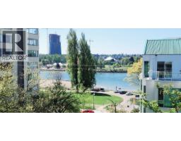 404 1406 W HARWOOD STREET, Vancouver, British Columbia