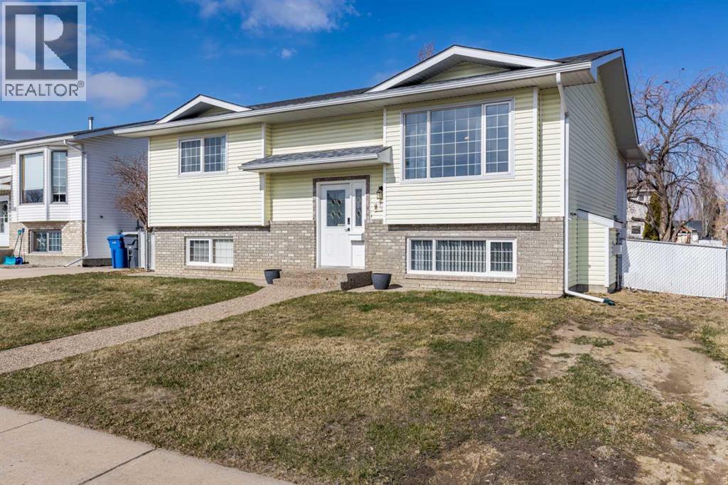 30 Sage Close Se, Medicine Hat, Alberta  T1B 4H7 - Photo 1 - A2300153