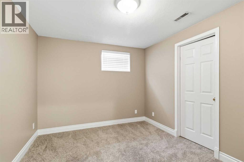 301 Brett Drive, Fort Mcmurray, Alberta  T9K 1S7 - Photo 34 - A2302706