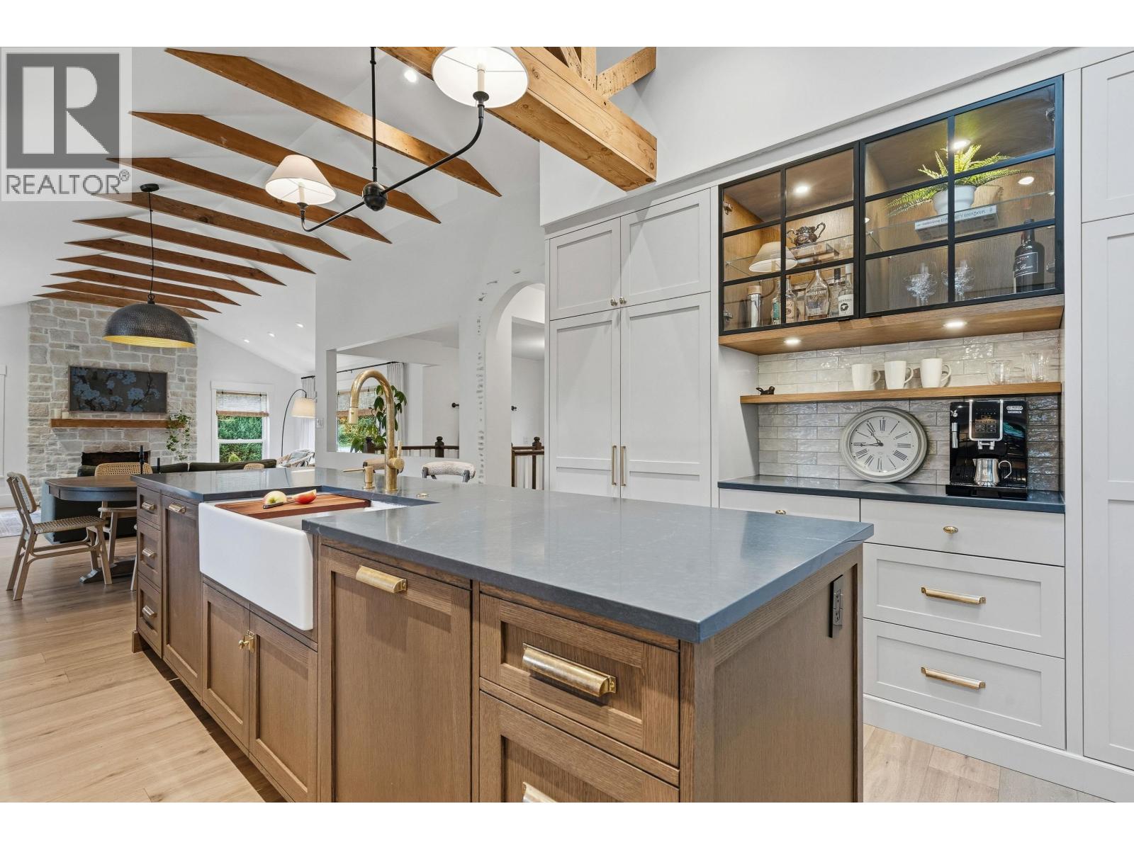 1335 Ridgewood Drive, North Vancouver, British Columbia  V7R 1J4 - Photo 17 - R3113138