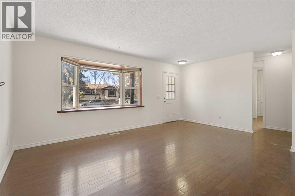 268 Madeira Place Ne, Calgary, Alberta  T2A 5T1 - Photo 5 - A2301328