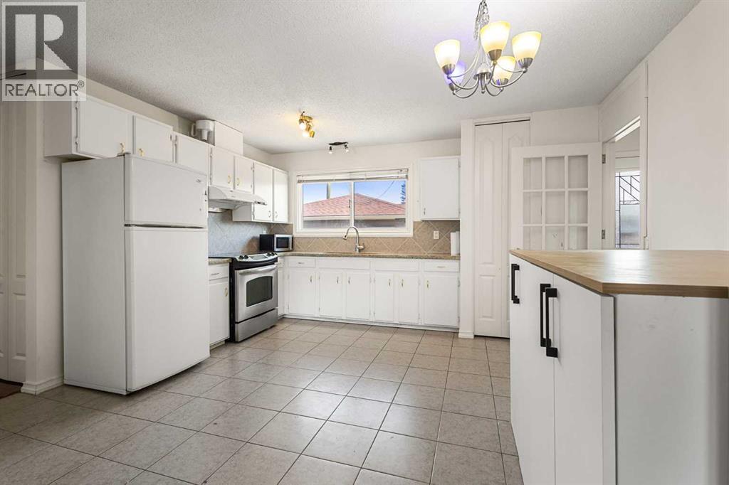 268 Madeira Place Ne, Calgary, Alberta  T2A 5T1 - Photo 7 - A2301328