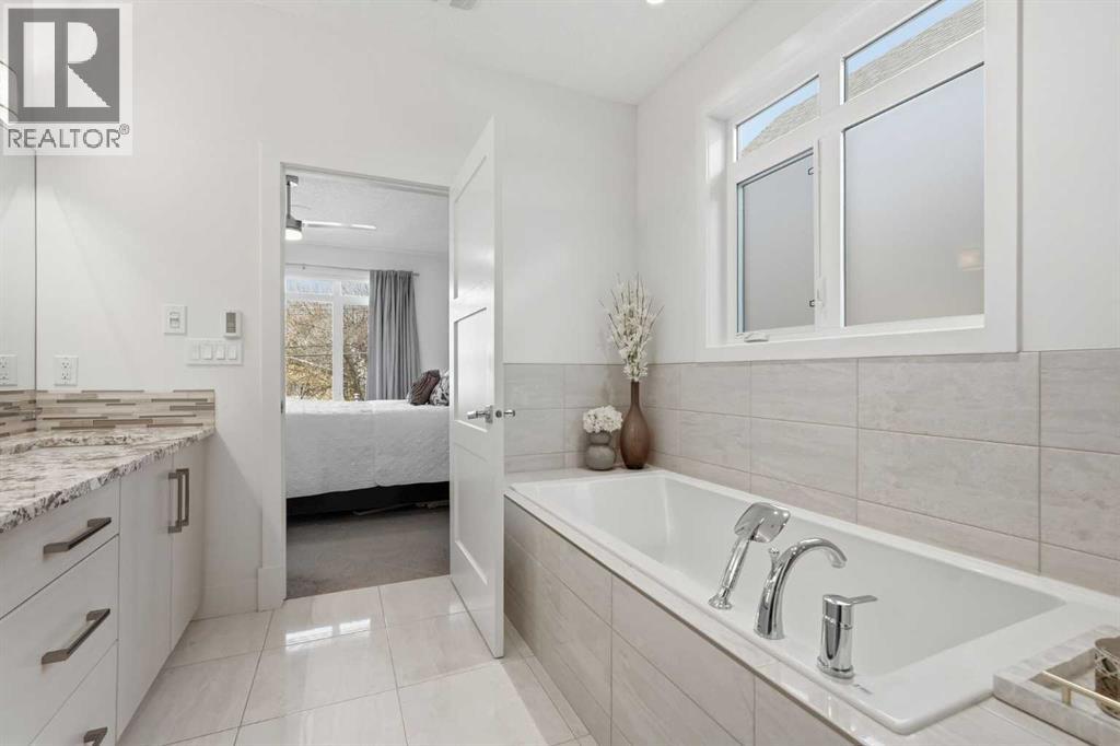 2825 26 Street Sw, Calgary, Alberta  T3E 2B1 - Photo 25 - A2302000