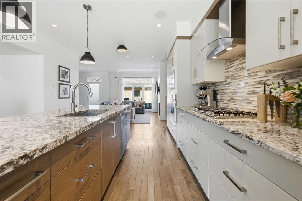 2825 26 Street Sw, Calgary, Alberta  T3E 2B1 - Photo 7 - A2302000