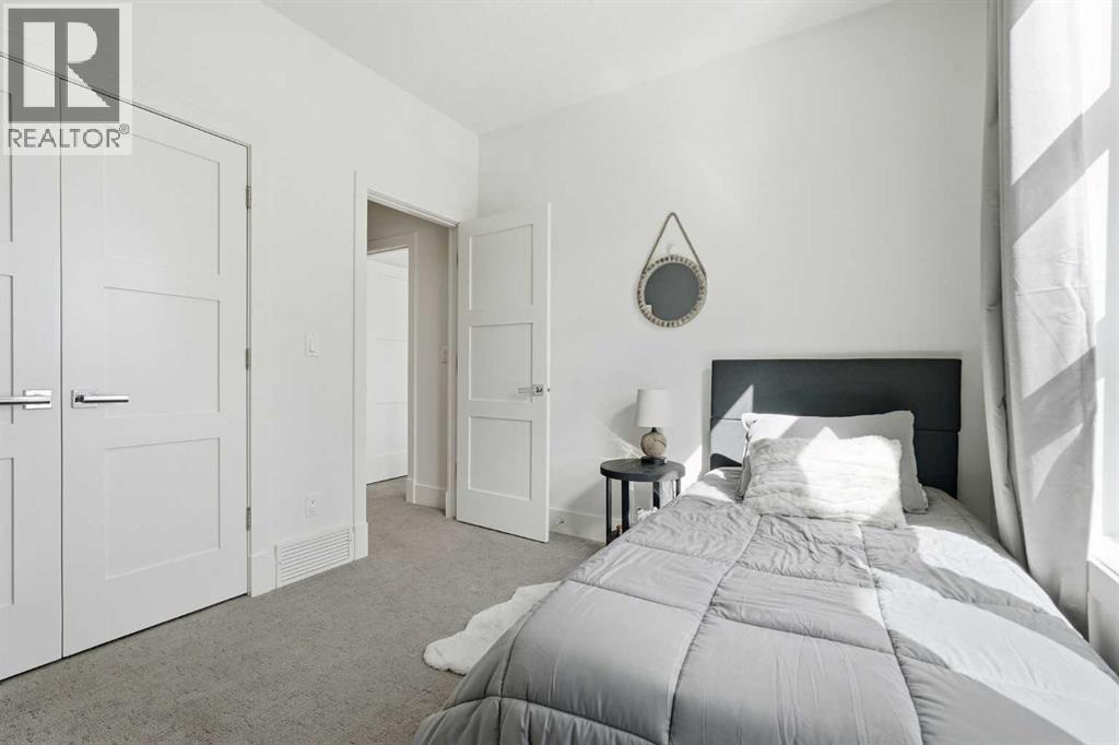 2825 26 Street Sw, Calgary, Alberta  T3E 2B1 - Photo 29 - A2302000