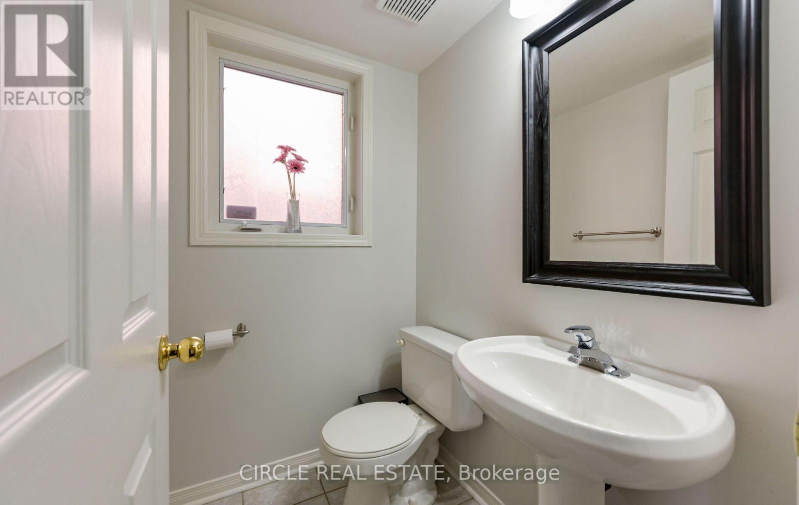 168 Twin Pines Crescent, Brampton (Northwest Sandalwood Parkway), Ontario  L7A 1N2 - Photo 14 - W13019026