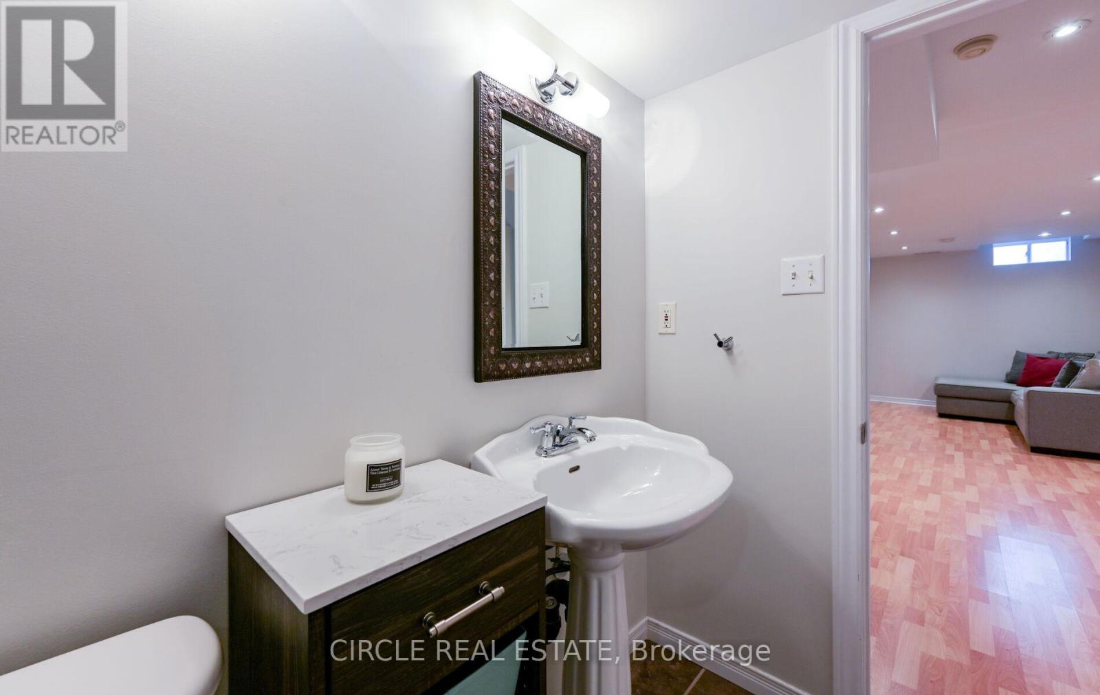 168 Twin Pines Crescent, Brampton (Northwest Sandalwood Parkway), Ontario  L7A 1N2 - Photo 34 - W13019026