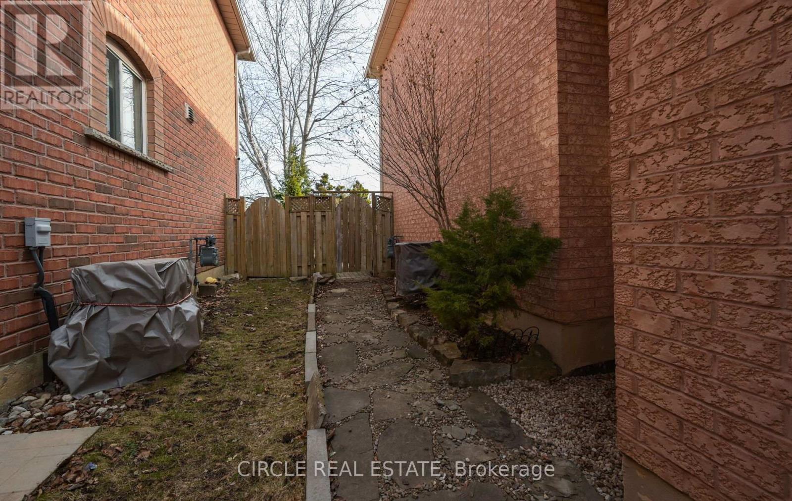 168 Twin Pines Crescent, Brampton (Northwest Sandalwood Parkway), Ontario  L7A 1N2 - Photo 36 - W13019026