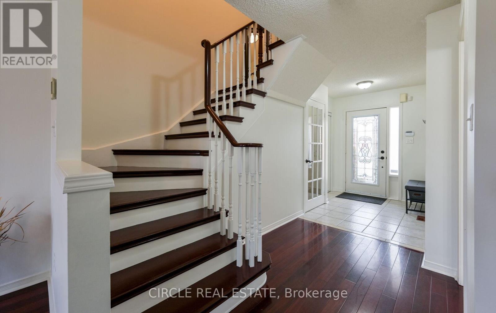 168 Twin Pines Crescent, Brampton (Northwest Sandalwood Parkway), Ontario  L7A 1N2 - Photo 4 - W13019026