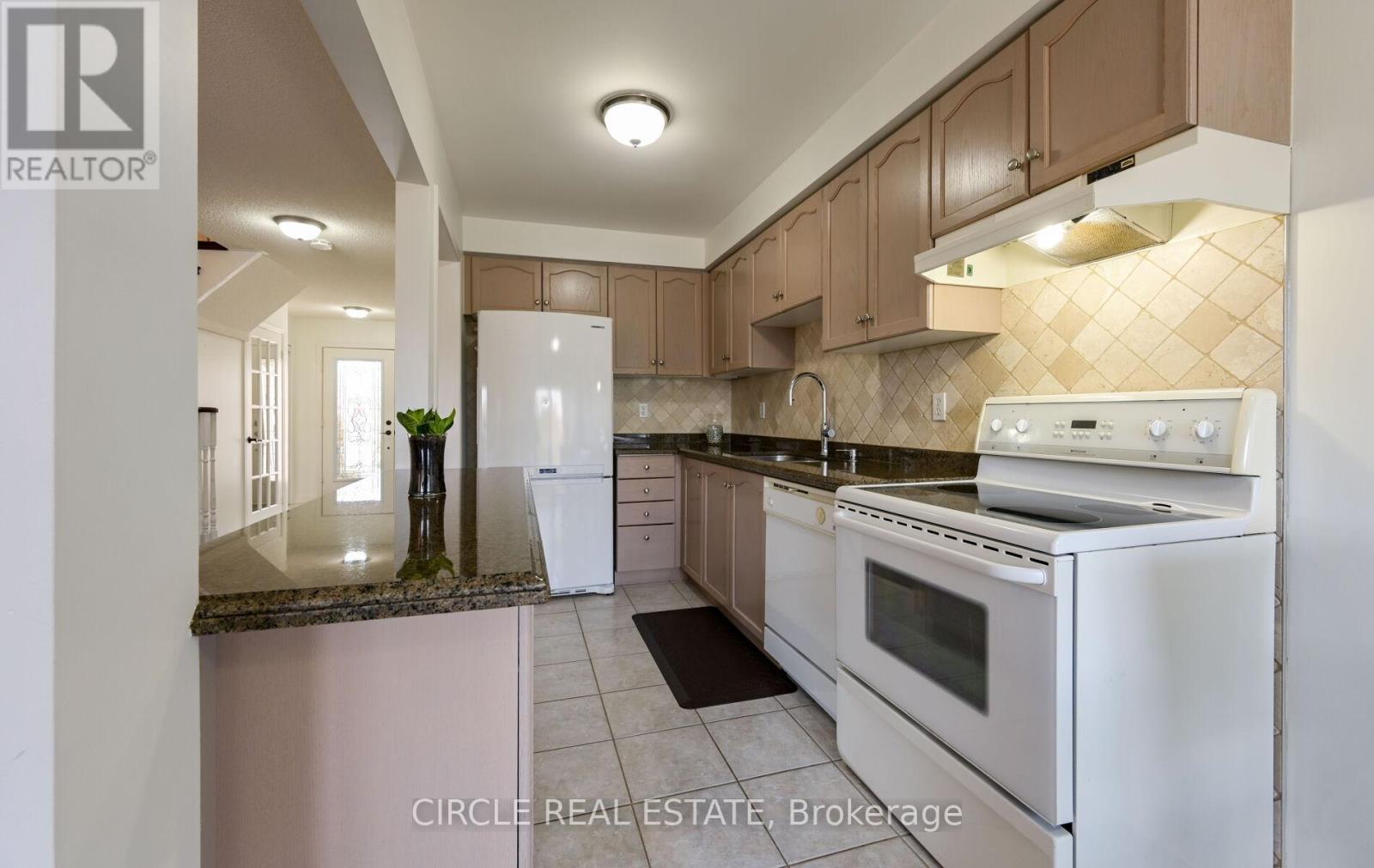 168 Twin Pines Crescent, Brampton (Northwest Sandalwood Parkway), Ontario  L7A 1N2 - Photo 9 - W13019026