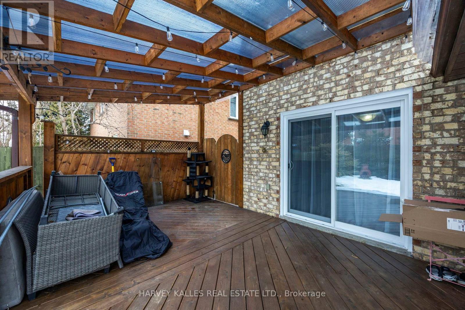 682 Willowbank Trail, Mississauga, Ontario  L4W 3L8 - Photo 43 - W13019040