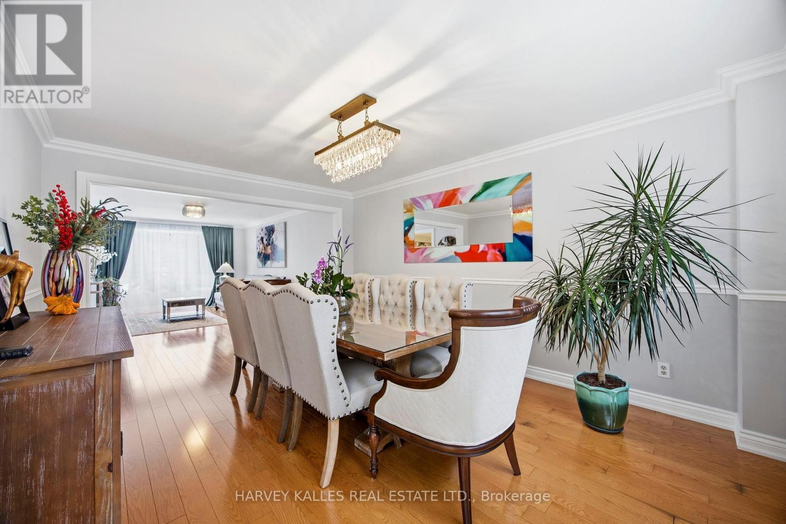 682 Willowbank Trail, Mississauga, Ontario  L4W 3L8 - Photo 9 - W13019040