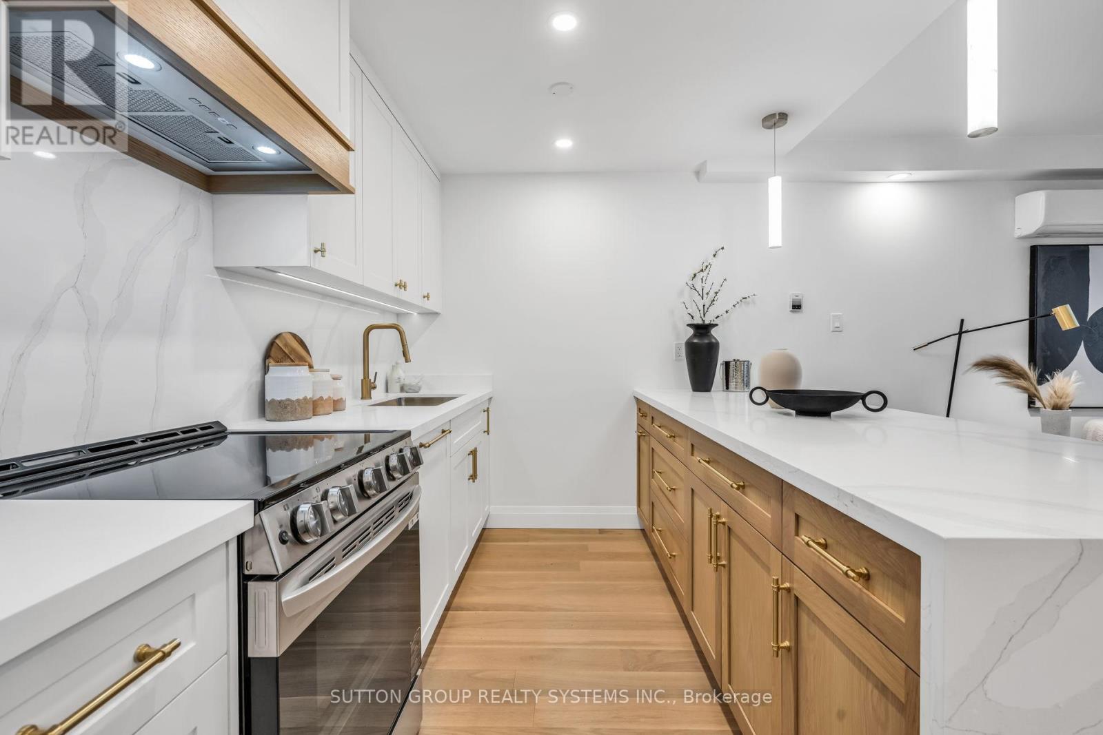 706 - 45 Southport Street, Toronto (High Park-Swansea), Ontario  M6S 3N5 - Photo 11 - W13019106