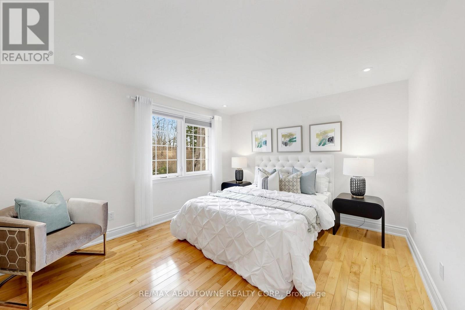 1316 Cambridge Drive, Oakville, Ontario  L6J 1S3 - Photo 25 - W13019156