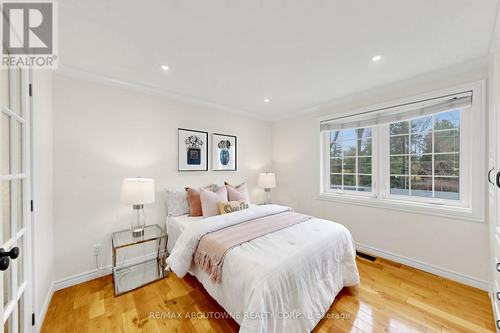 1316 Cambridge Drive, Oakville, Ontario  L6J 1S3 - Photo 27 - W13019156