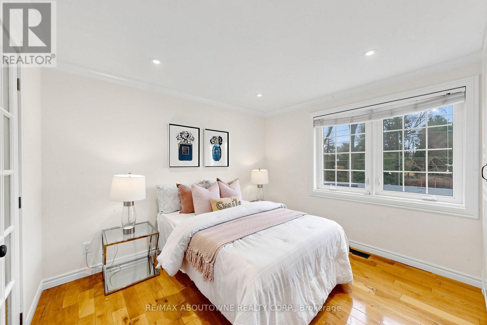 1316 Cambridge Drive, Oakville, Ontario  L6J 1S3 - Photo 29 - W13019156