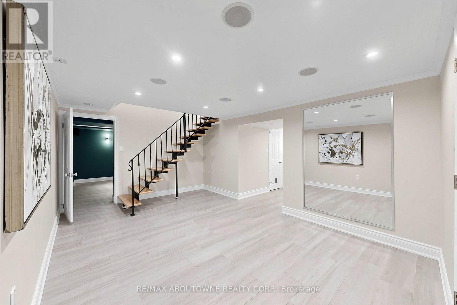 1316 Cambridge Drive, Oakville, Ontario  L6J 1S3 - Photo 32 - W13019156