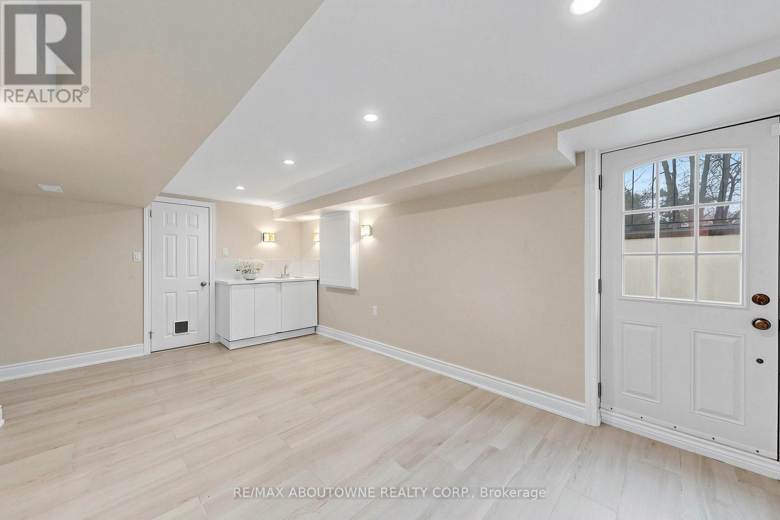 1316 Cambridge Drive, Oakville, Ontario  L6J 1S3 - Photo 34 - W13019156