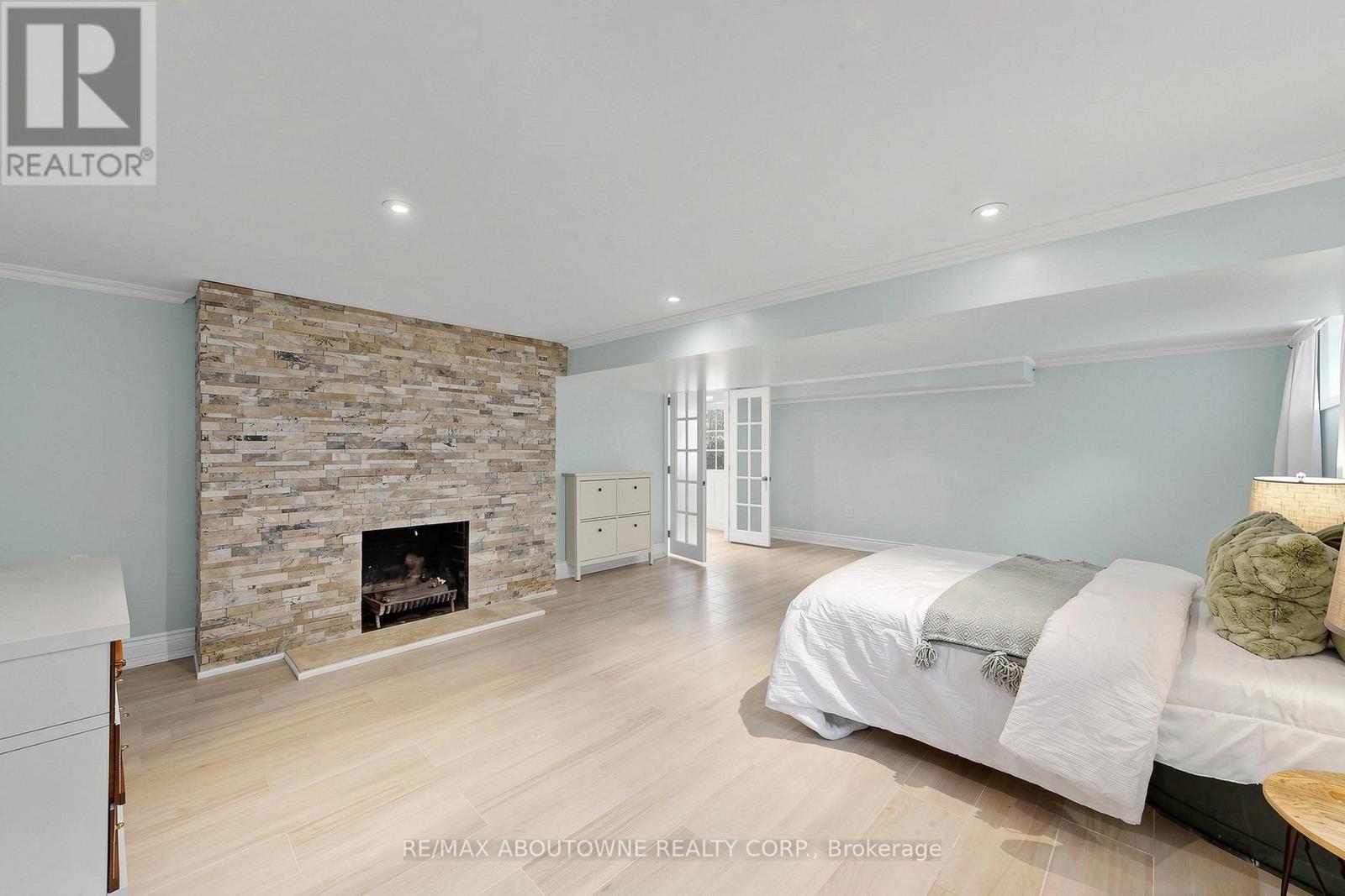 1316 Cambridge Drive, Oakville, Ontario  L6J 1S3 - Photo 36 - W13019156