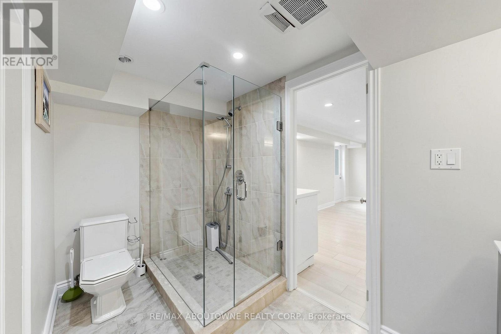 1316 Cambridge Drive, Oakville, Ontario  L6J 1S3 - Photo 37 - W13019156