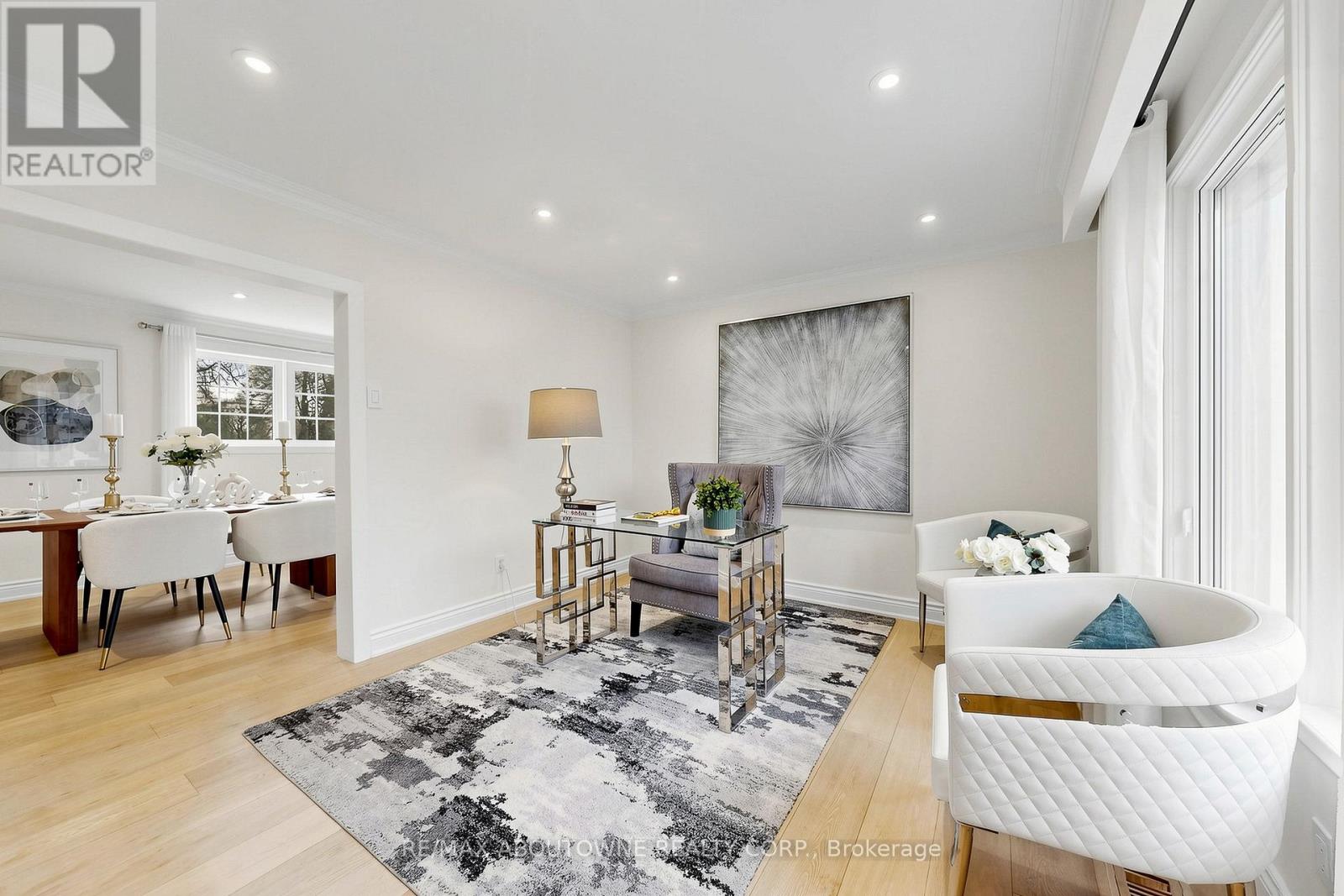 1316 Cambridge Drive, Oakville, Ontario  L6J 1S3 - Photo 8 - W13019156