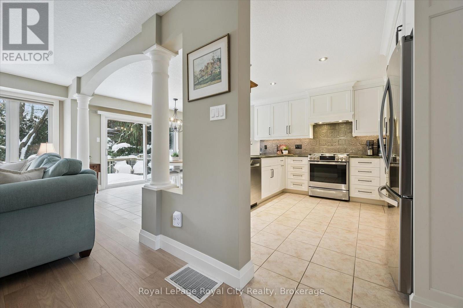 92 Marsh Crescent, Guelph, Ontario  N1L 1L4 - Photo 9 - X12826030