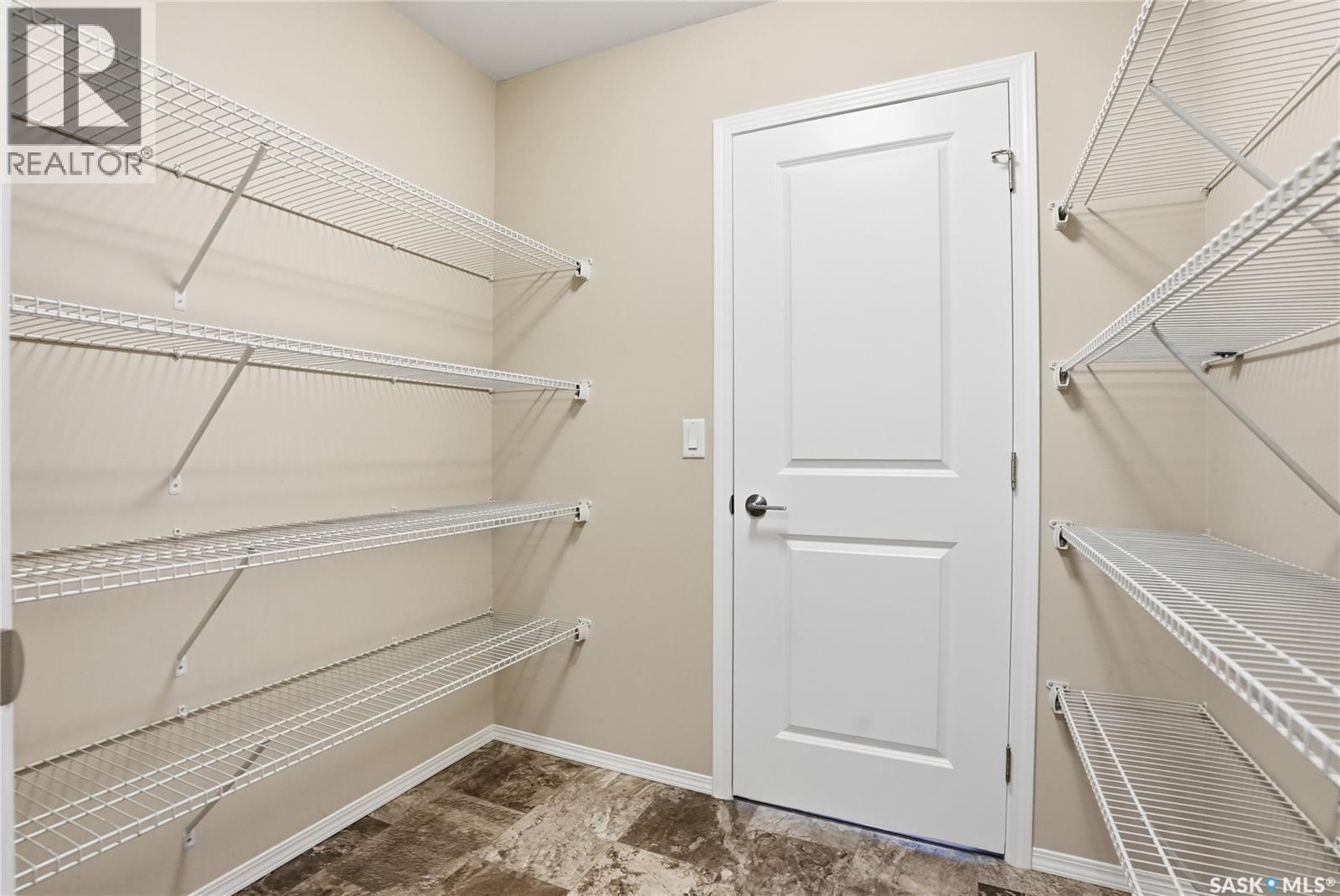 366 Kolynchuk Manor, Saskatoon, Saskatchewan  S7T 0W4 - Photo 11 - SK033386