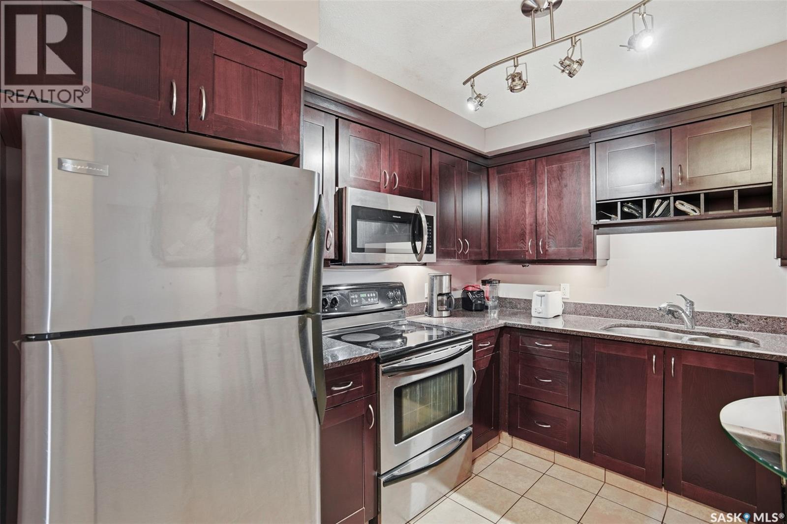 104 537 4th Avenue N, Saskatoon, Saskatchewan  S7K 2M6 - Photo 7 - SK033344