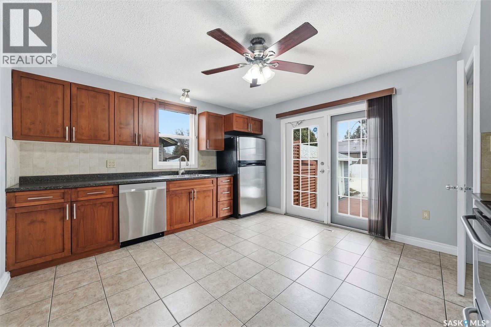 107 Evans Street, Saskatoon, Saskatchewan  S7N 2B1 - Photo 7 - SK033233