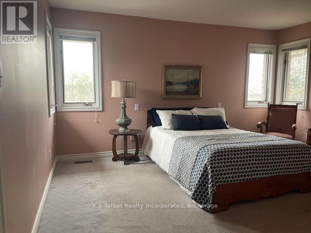 386 Templeton Street, North Huron, Ontario  N0M 1H0 - Photo 2 - X13019014