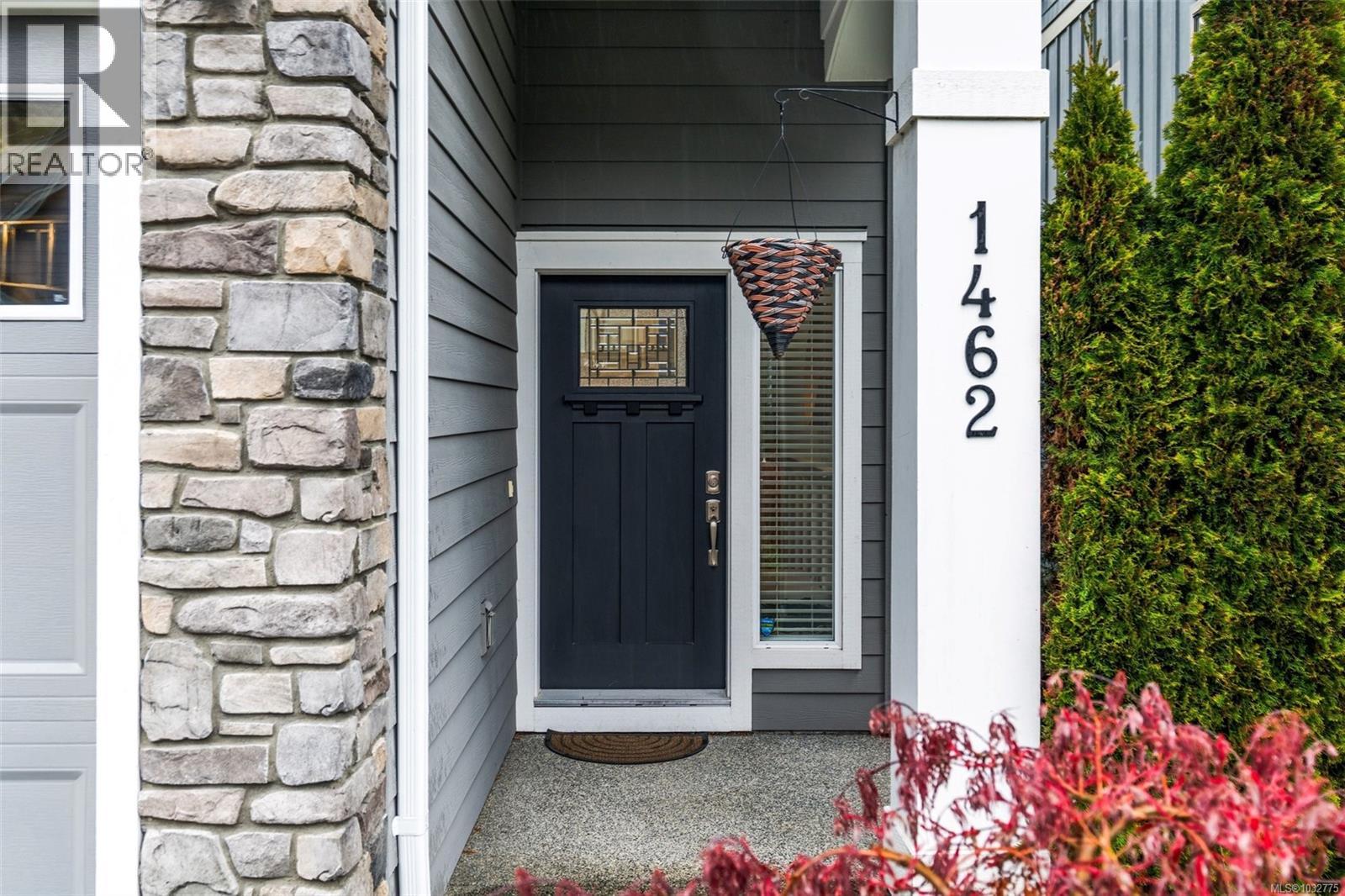 1462 Commander Crt, Langford, British Columbia  V8Z 5A3 - Photo 2 - 1032775