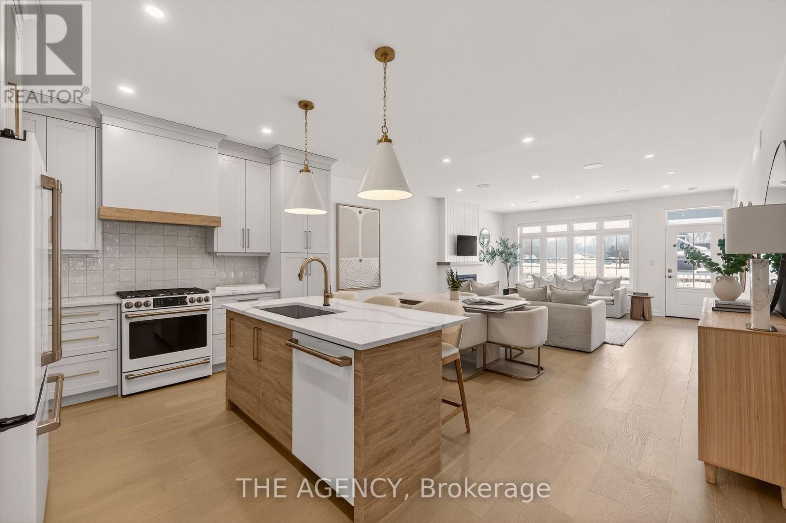 70F - 574 SENECA DRIVE, Fort Erie, Ontario