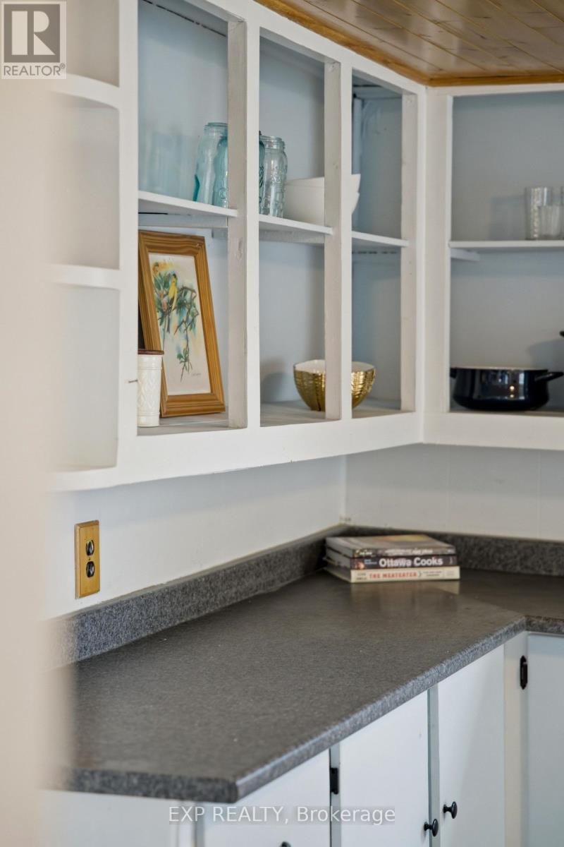 52 County 1 Road, Prince Edward County, Ontario  K0K 2T0 - Photo 7 - X13015426