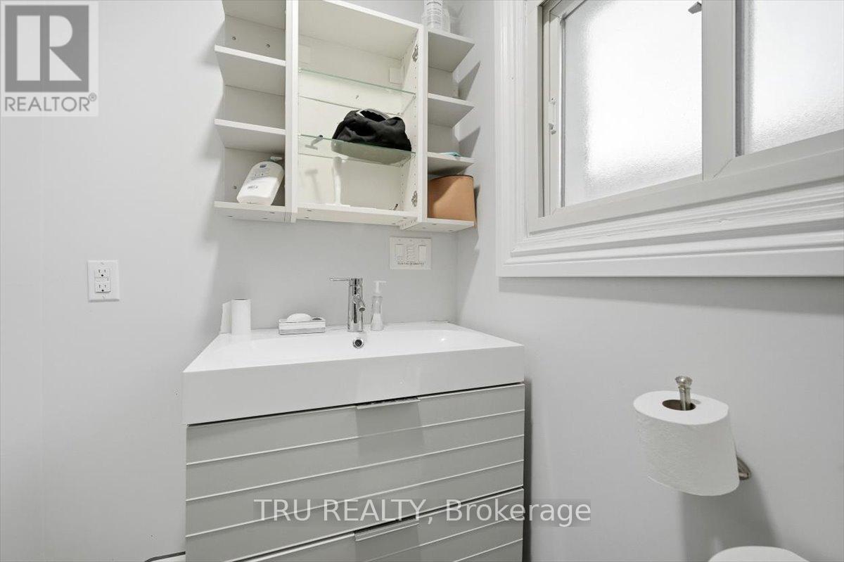 355 Cambridge Street N, Ottawa, Ontario  K1R 7B3 - Photo 21 - X12801712