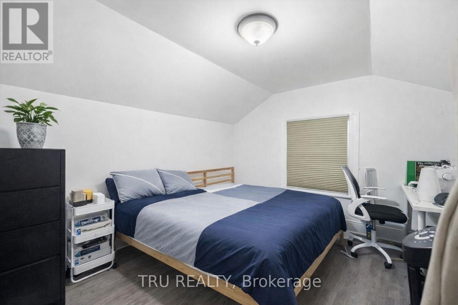 355 Cambridge Street N, Ottawa, Ontario  K1R 7B3 - Photo 15 - X12801712