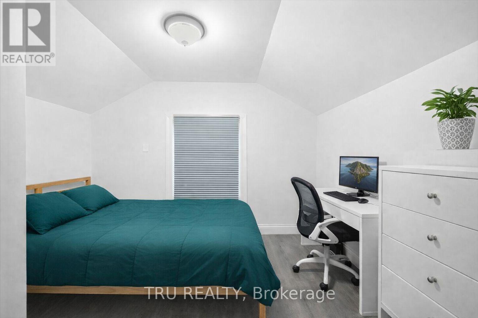 355 Cambridge Street N, Ottawa, Ontario  K1R 7B3 - Photo 16 - X12801712