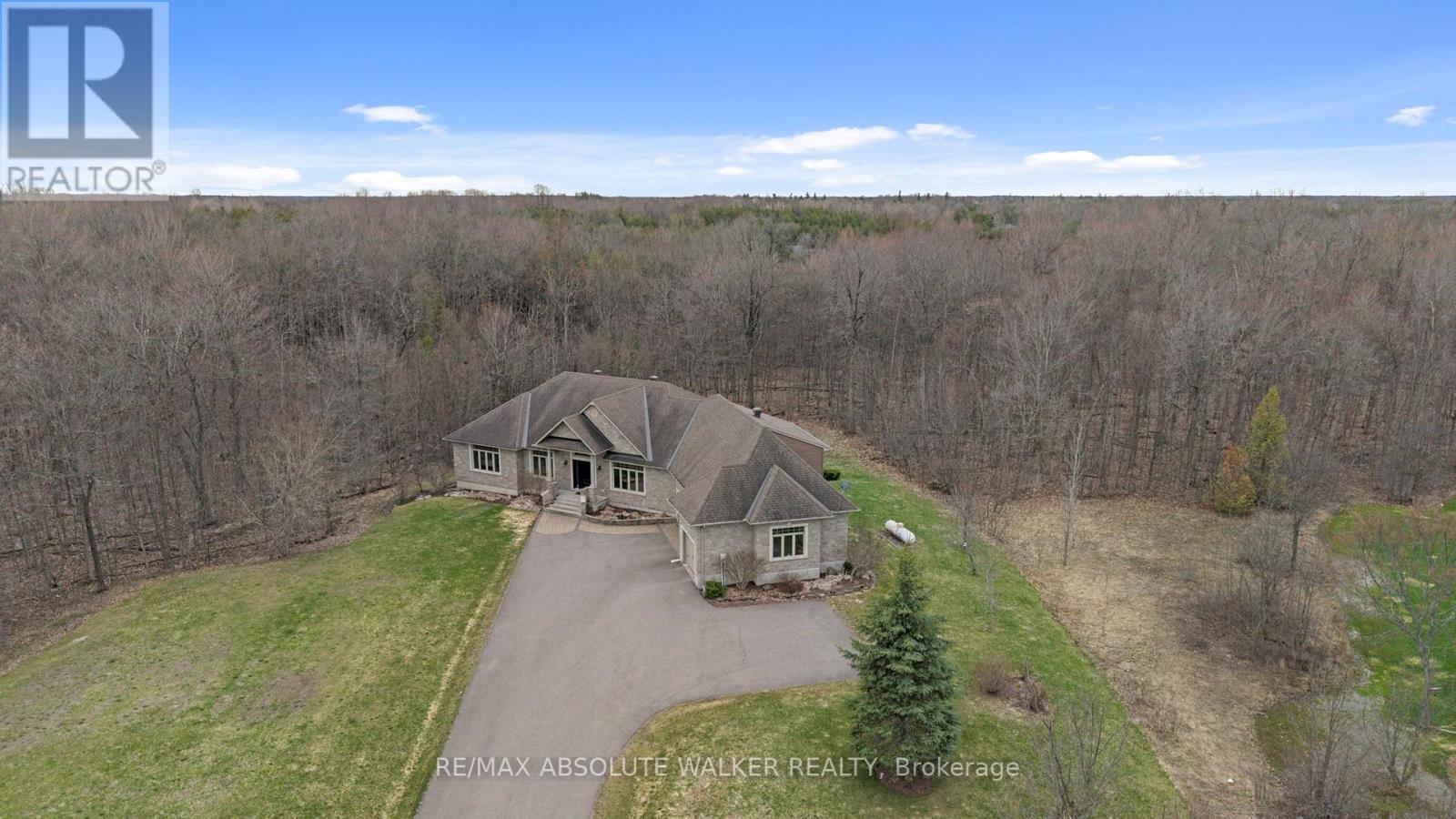 8134 Adam Baker Way, Ottawa, Ontario  K0A 2P0 - Photo 49 - X12897312