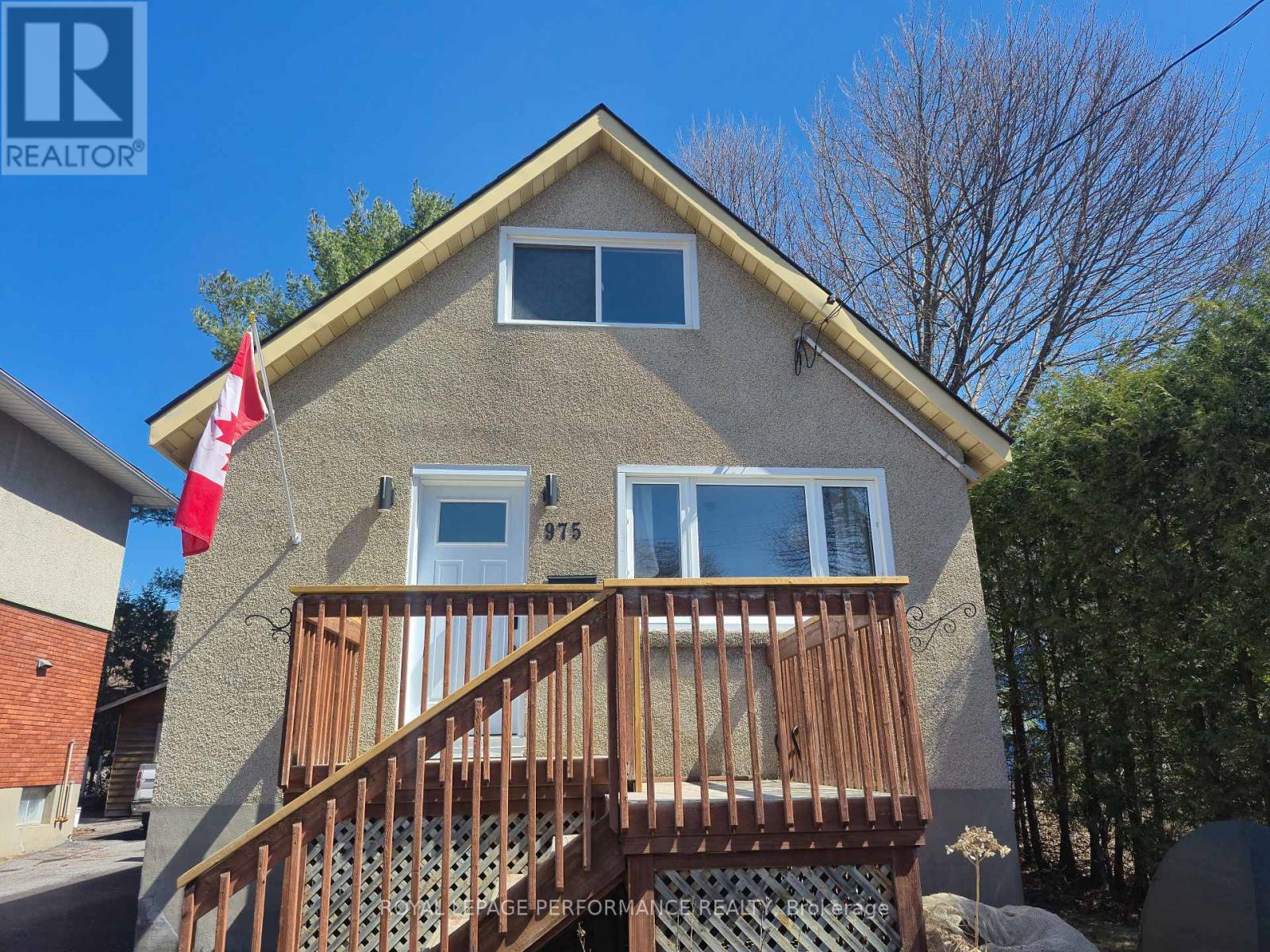 975 Sheridan Avenue, Ottawa, Ontario  K1Z 6M4 - Photo 2 - X12811584