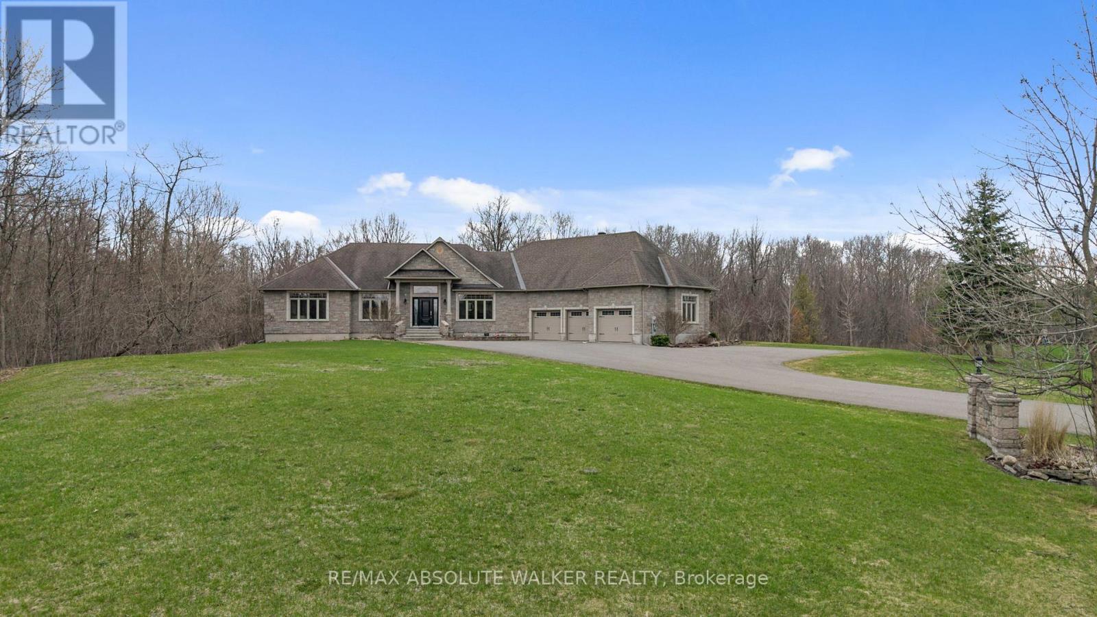 8134 Adam Baker Way, Ottawa, Ontario  K0A 2P0 - Photo 47 - X12897312