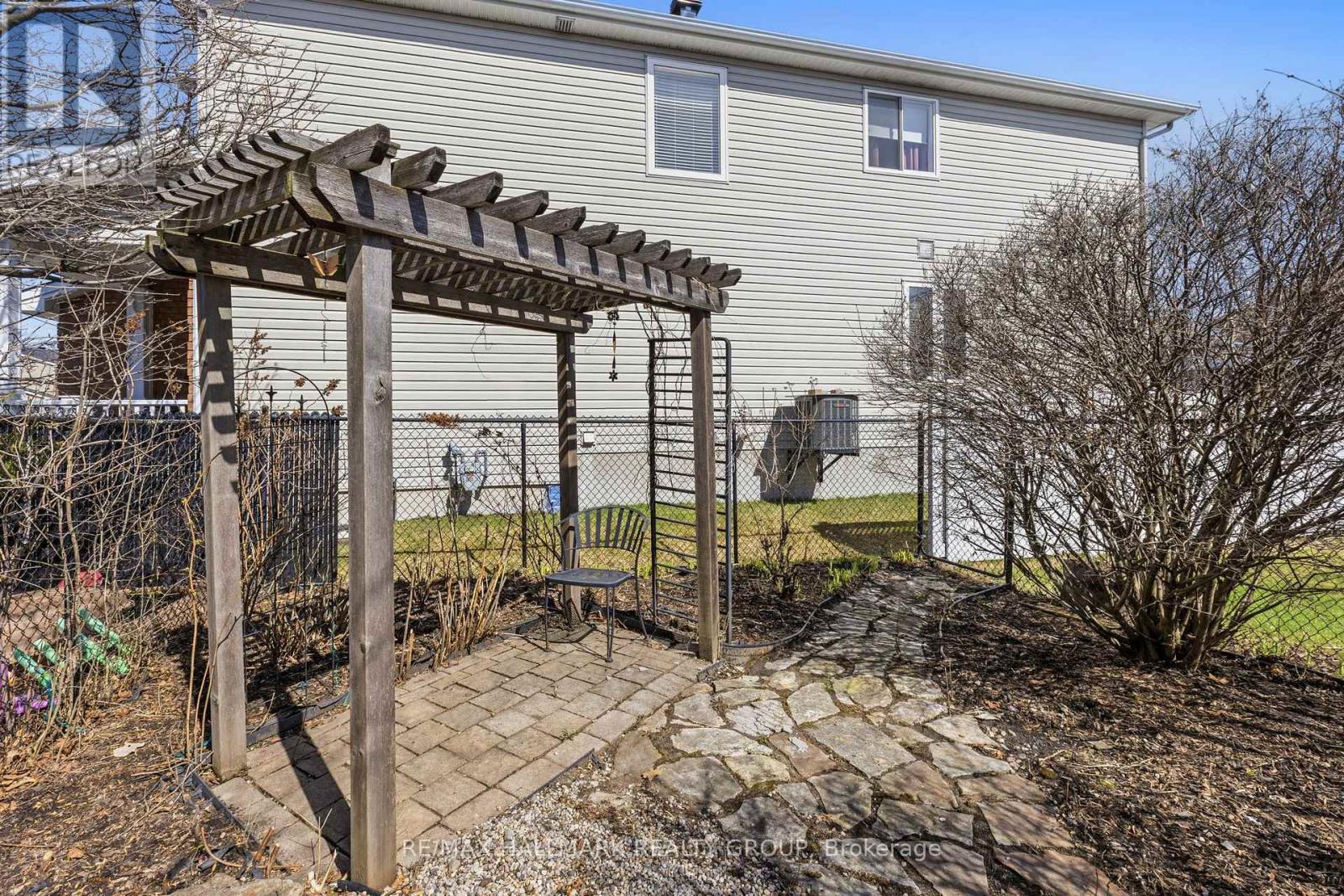 988 Lucille Way, Ottawa, Ontario  K4A 4J2 - Photo 30 - X12947776