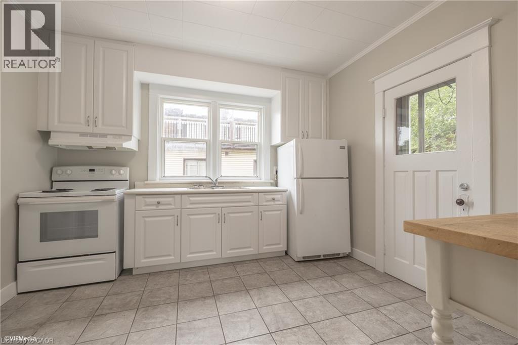 175 Regina Street N, Waterloo, Ontario  N2J 3B4 - Photo 3 - 40810452