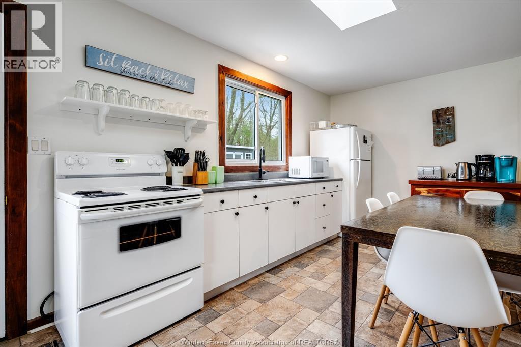 170 North Shore Rd, Pelee Island, Ontario  N0R 1M0 - Photo 6 - 26008246