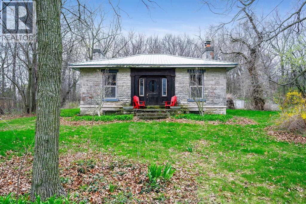 170 NORTH SHORE RD, Pelee Island, Ontario