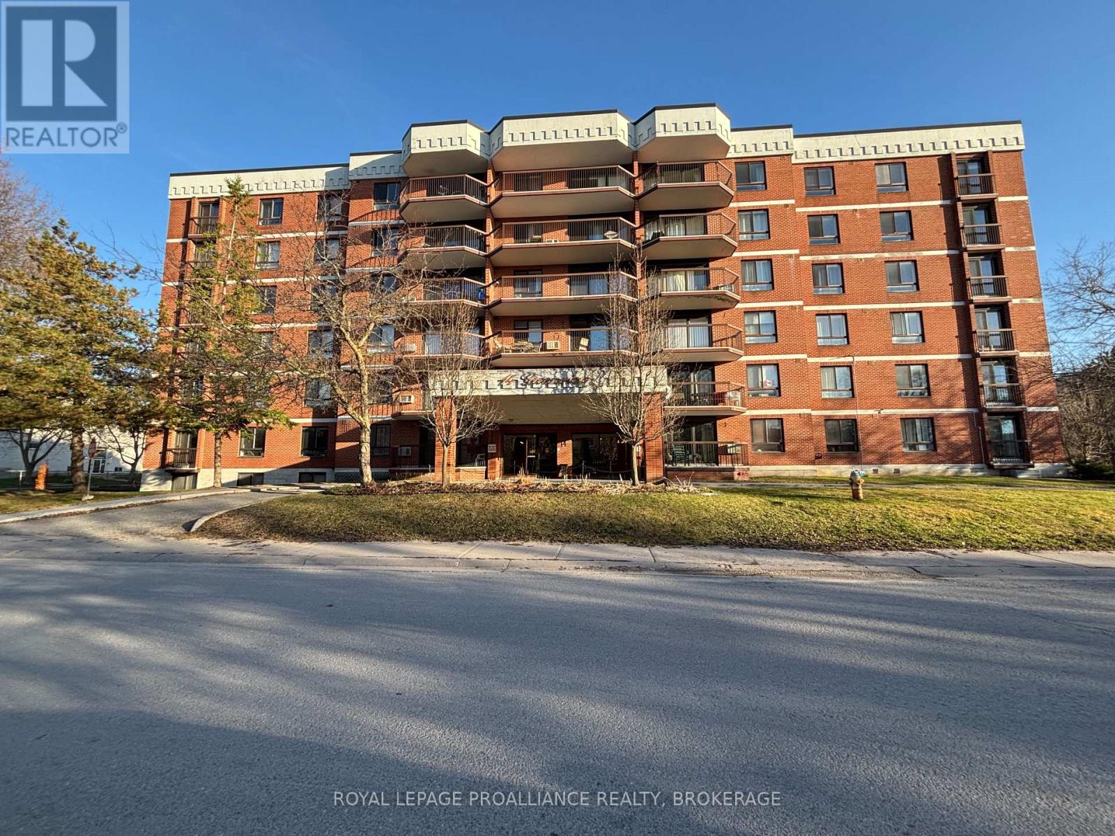 505 - 14 Greenview Drive, Kingston, Ontario  K7M 7T5 - Photo 2 - X13019234