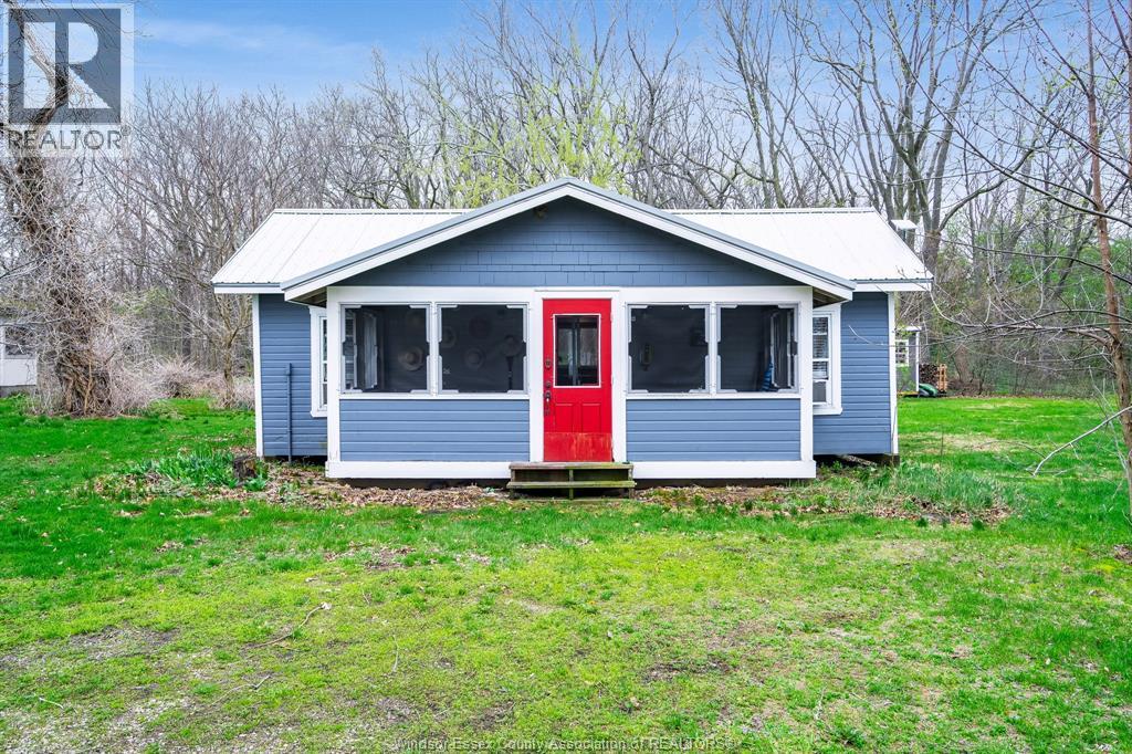 170 North Shore Rd, Pelee Island, Ontario  N0R 1M0 - Photo 2 - 26008246