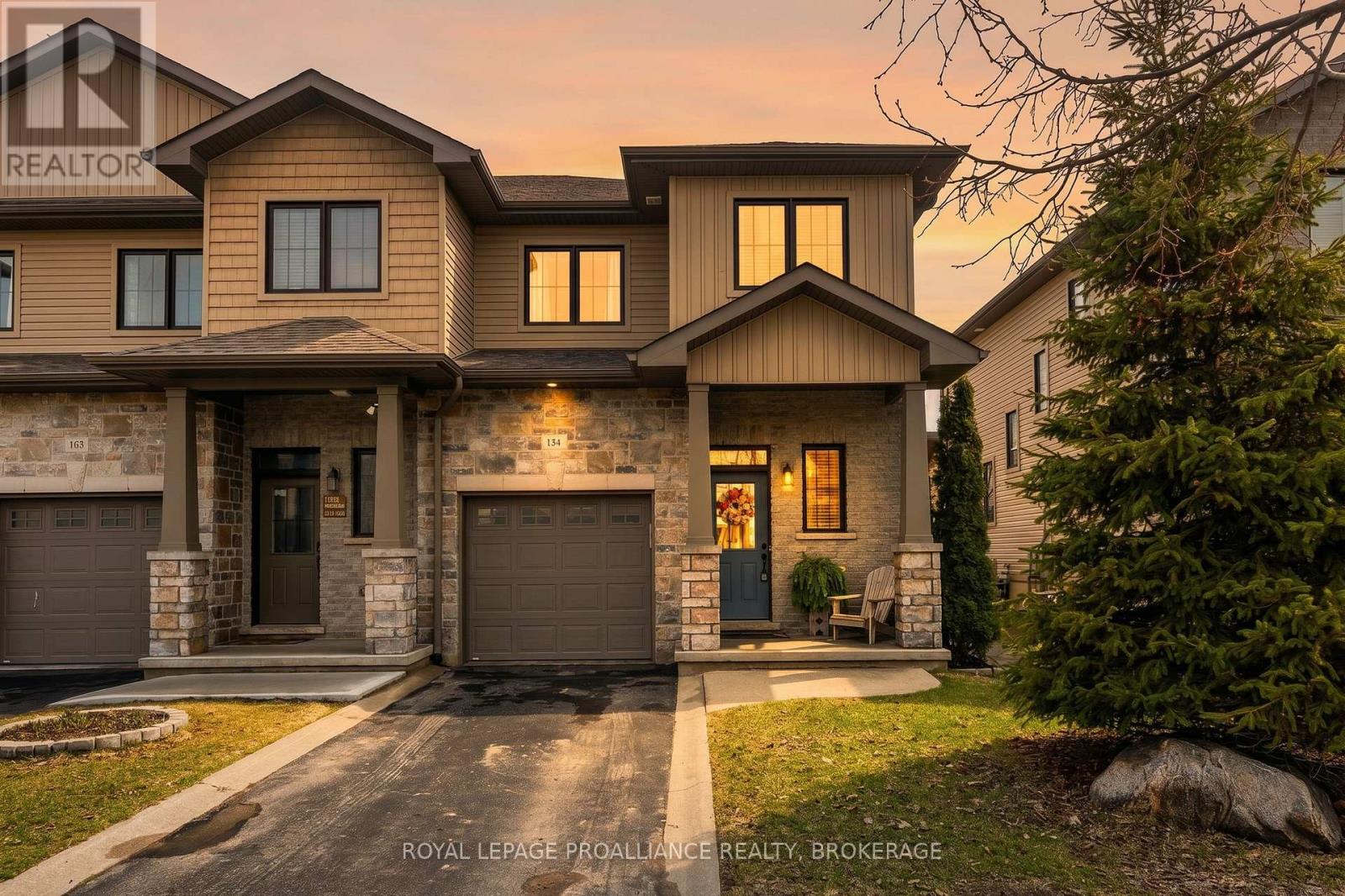 136 Simurda Court, Loyalist, Ontario  K7N 0A8 - Photo 1 - X13019402